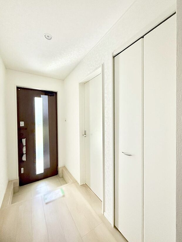 ■ 毎日を気持ちよく迎える、明るく温もりのある玄関