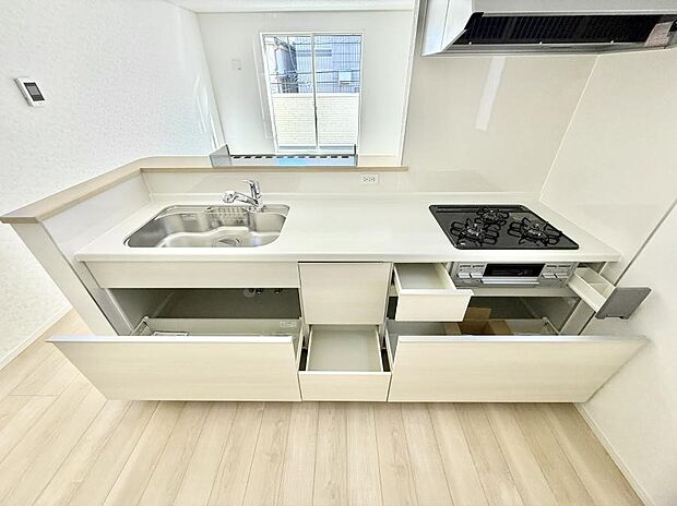 ■美味しい時間が生まれる、笑顔あふれるキッチン