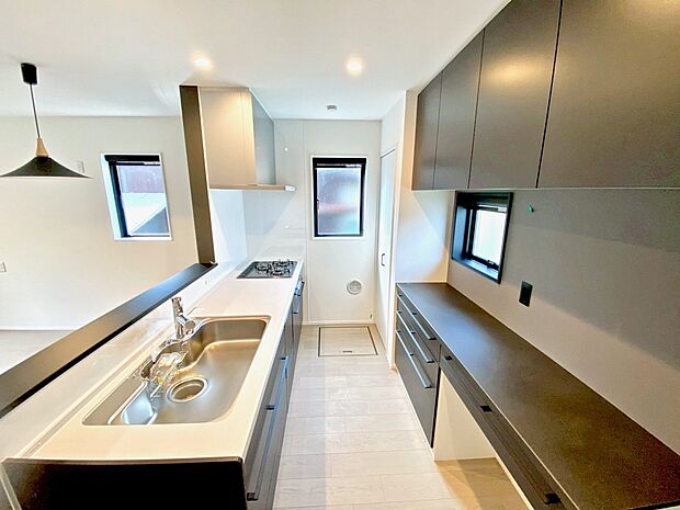 ■毎日の料理がはかどる、スムーズな動線設計