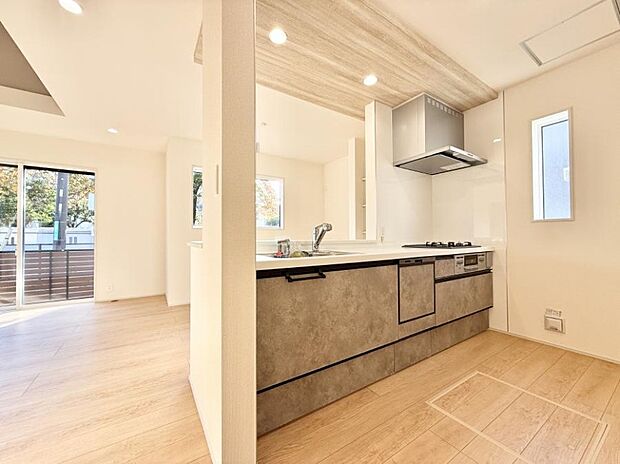 ■美味しい時間が生まれる、笑顔あふれるキッチン