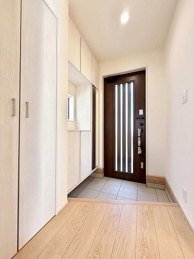 ■玄関はお家の顔！おしゃれな玄関でお客様をお迎え！