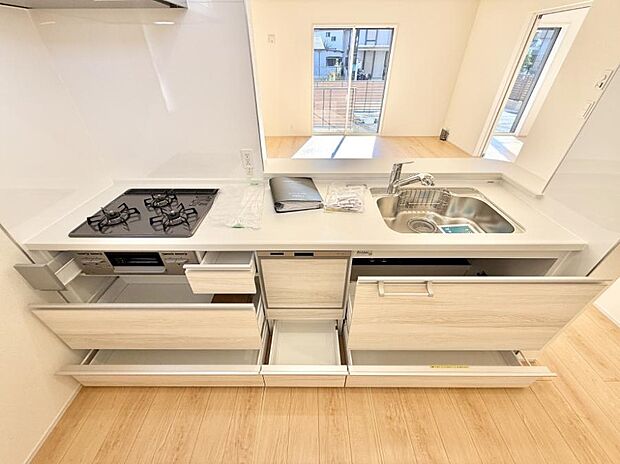 ■家族の絆を深める、温もりのあるキッチン