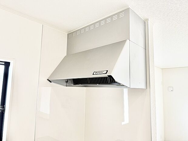■調理時の蒸気や匂いが換気扇に誘導され、効率的に排煙ができます。