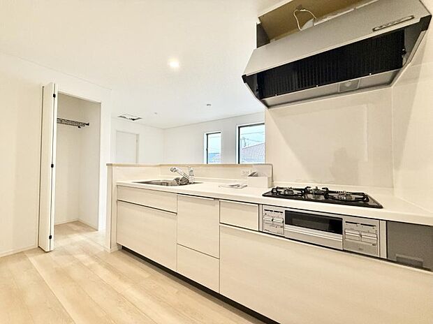 ■家族の絆を深める、温もりのあるキッチン