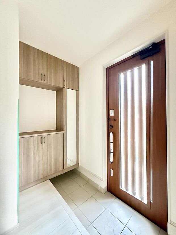 ■ ここから始まる一日、すっきり整った玄関