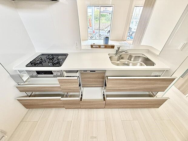 ■家族の絆を深める、温もりのあるキッチン