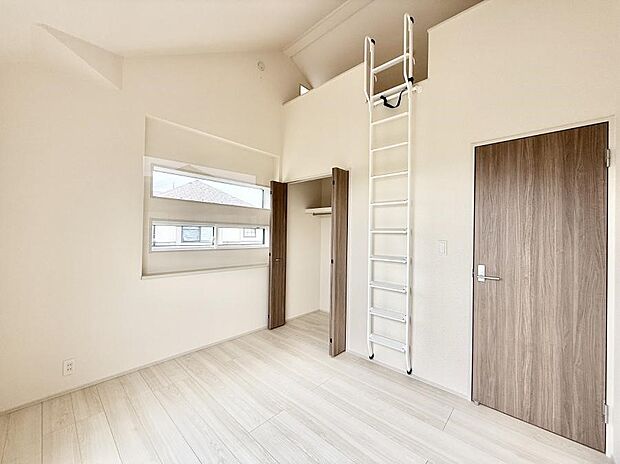 ■落ち着いた色合いのお部屋で穏やかな時間を楽しめます