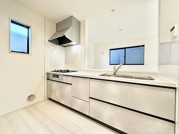 ■家族の絆を深める、温もりのあるキッチン