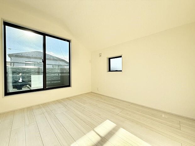 ■落ち着いた雰囲気のお部屋で心が安らぐ空間