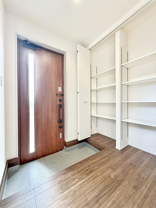 ■ ここから始まる一日、すっきり整った玄関