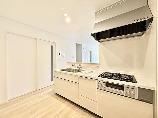 ■シンプルで機能的、毎日使いやすいキッチン