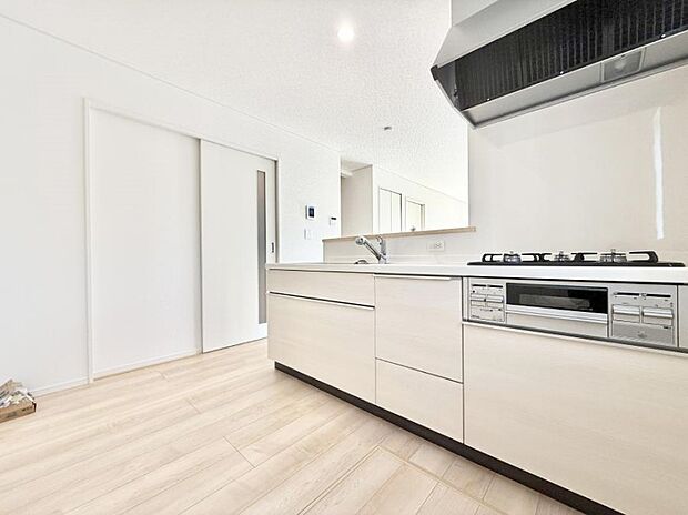 ■シンプルで美しく心地よい時間を生むキッチン空間