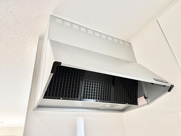 ■調理時の蒸気や匂いが換気扇に誘導され、効率的に排煙ができます。
