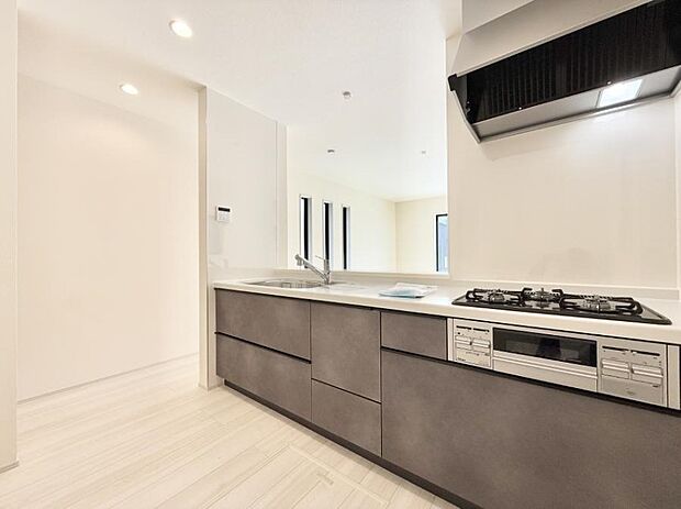 ■シンプルで美しく心地よい時間を生むキッチン空間