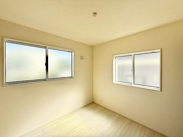 ■窓の配置や通気性の良い設計で部屋の空気がこもらず、常に新鮮な空気が流れます