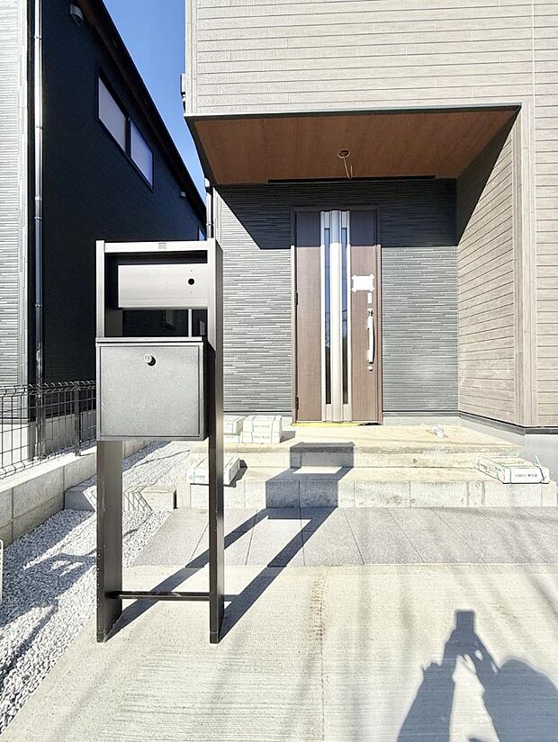 ■ 心地よい暮らしへとつながる、温かい玄関