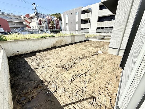 ■日々の暮らしにやさしさを添える、緑のある共用スペース