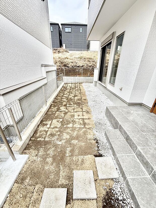 ■日々の暮らしにやさしさを添える、緑のある共用スペース