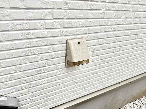 ■屋外に電源コンセントがあれば、高圧洗浄機で窓や外壁を掃除するなど便利です。