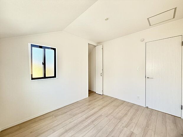 ■落ち着いた色合いのお部屋で穏やかな時間を楽しめます