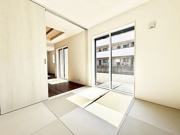 ■落ち着いた雰囲気のお部屋で心が安らぐ空間