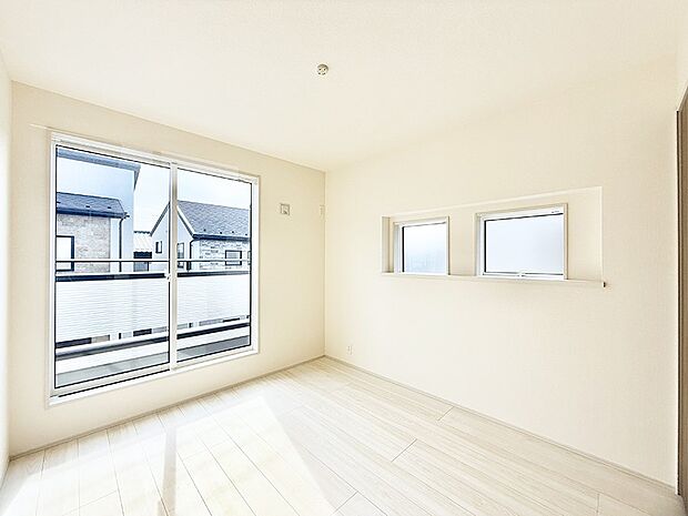 ■落ち着いた雰囲気のお部屋で心が安らぐ空間