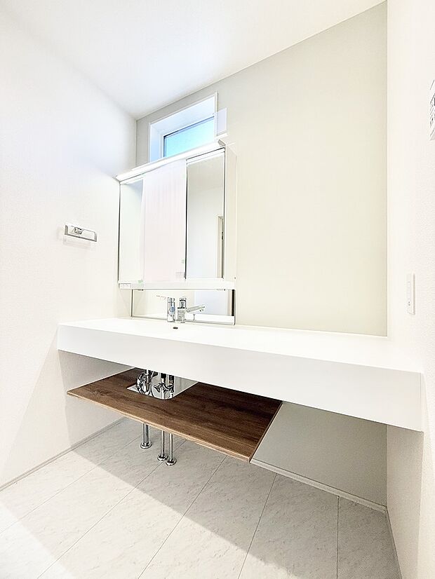 ■朝の準備がスムーズにできる広さです