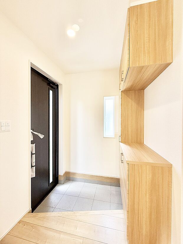 ■ シンプルで美しく、快適な暮らしの入り口