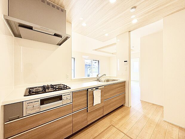 ■シンプルで美しく心地よい時間を生むキッチン空間