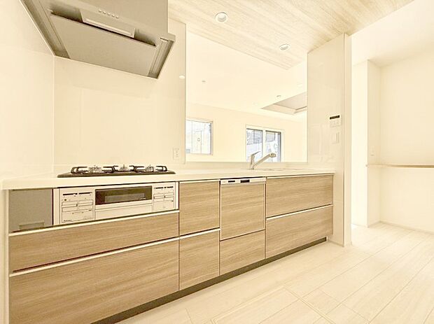 ■美味しい時間が生まれる、笑顔あふれるキッチン