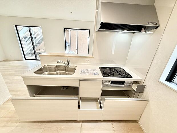 ■家族の絆を深める、温もりのあるキッチン