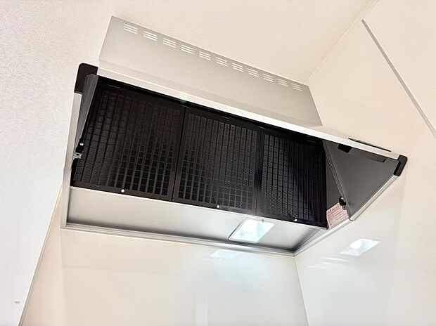 ■調理時の蒸気や匂いが換気扇に誘導され、効率的に排煙ができます。