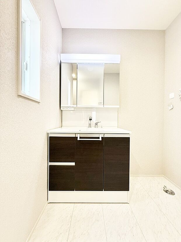 ■朝の準備がスムーズにできる広さです