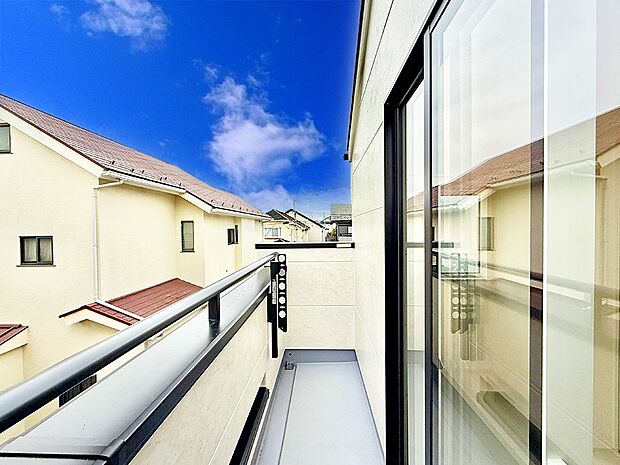 ■ 季節の移ろいを感じられる開放的な空間です