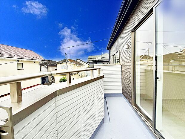 ■ 季節の移ろいを感じられる開放的な空間です