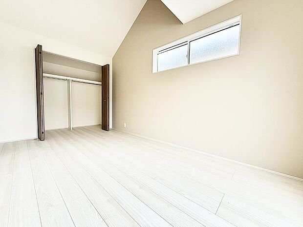 ■落ち着いた色合いのお部屋で穏やかな時間を楽しめます