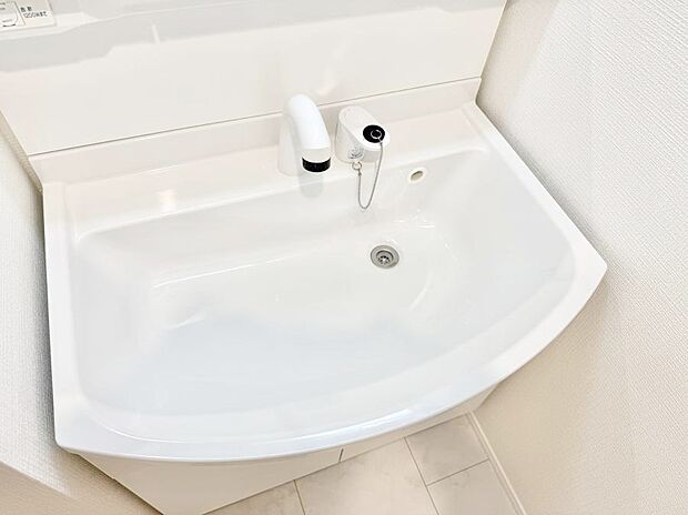 ■手洗いや顔を洗う時も快適に使える便利なシャワー