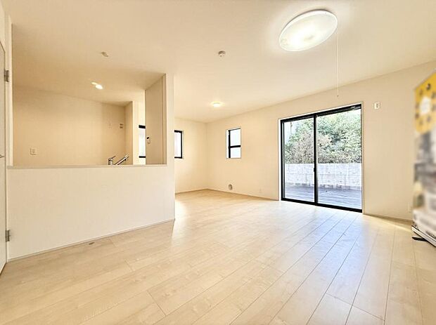 ■心落ち着く場所、ゆったり過ごせるリビング