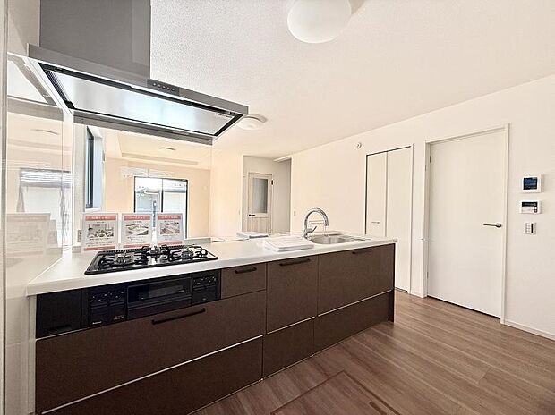 ■家族の絆を深める、温もりのあるキッチン