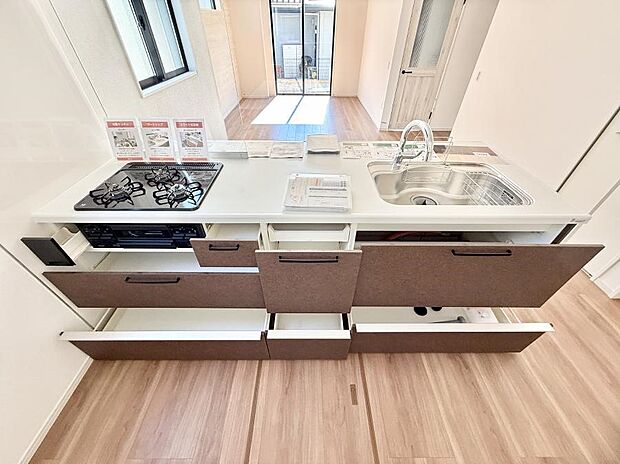 ■料理がもっと楽しくなる、快適なキッチン空間