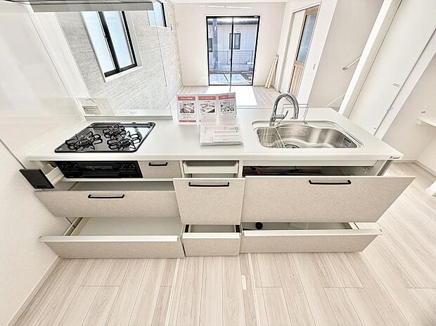 ■料理がもっと楽しくなる、快適なキッチン空間