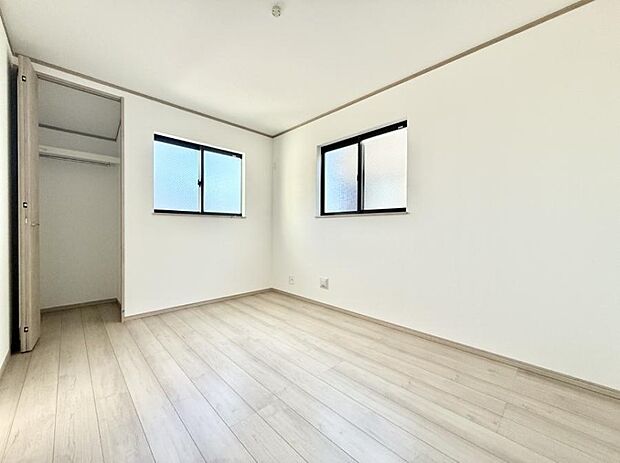 ■落ち着いた色合いのお部屋で穏やかな時間を楽しめます