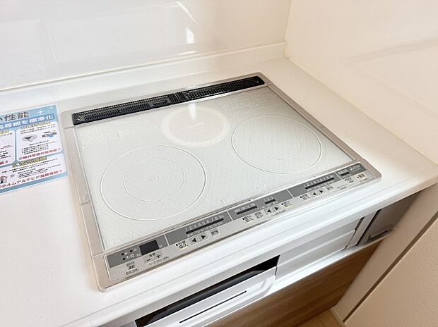 ■お手入れが楽なIHクッキングヒーターです♪