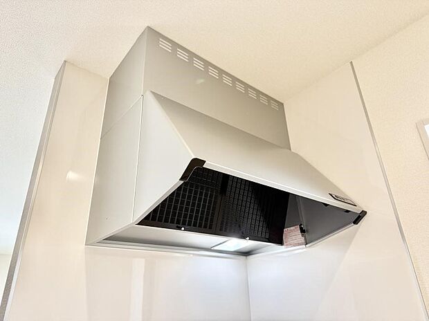 ■調理時の蒸気や匂いが換気扇に誘導され、効率的に排煙ができます。