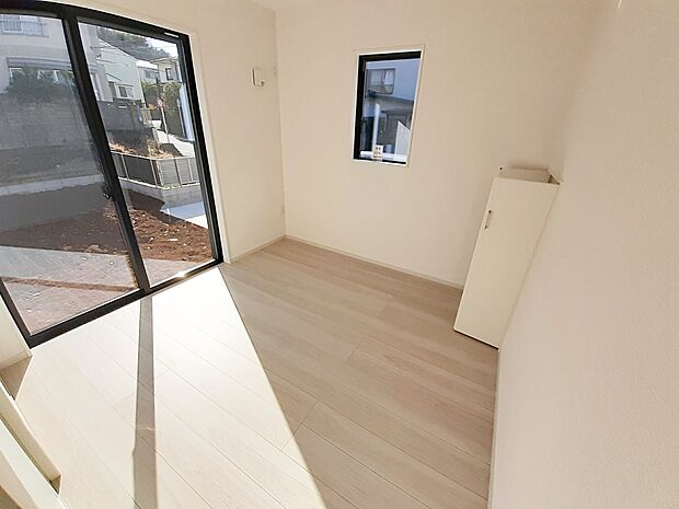 ■落ち着いた色合いのお部屋で穏やかな時間を楽しめます