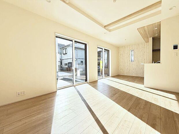 ■くつろぎと笑顔が集まる、心温まるリビング