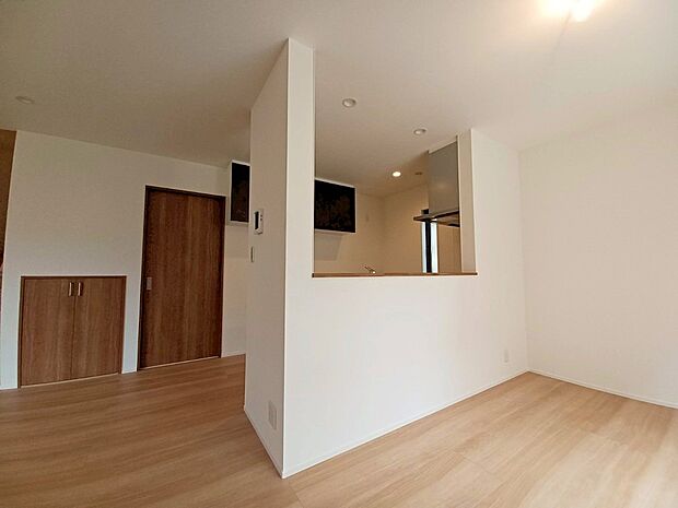 ■くつろぎと笑顔が集まる、心温まるリビング