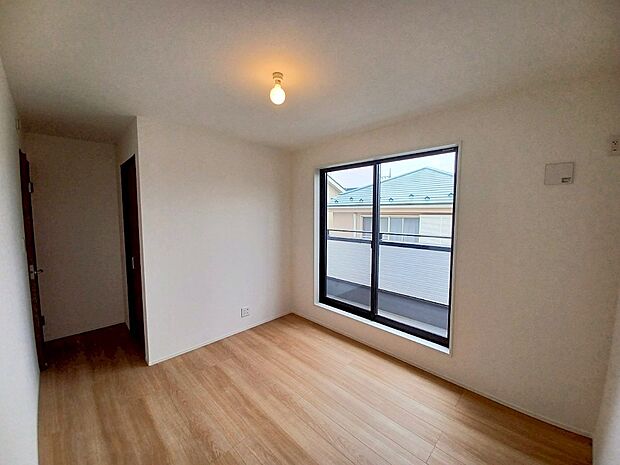 ■落ち着いた色合いのお部屋で穏やかな時間を楽しめます