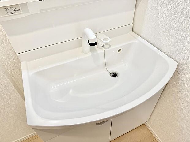 ■手洗いや顔を洗う時も快適に使える便利なシャワー