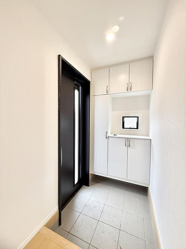 ■ シンプルで美しく、快適な暮らしの入り口